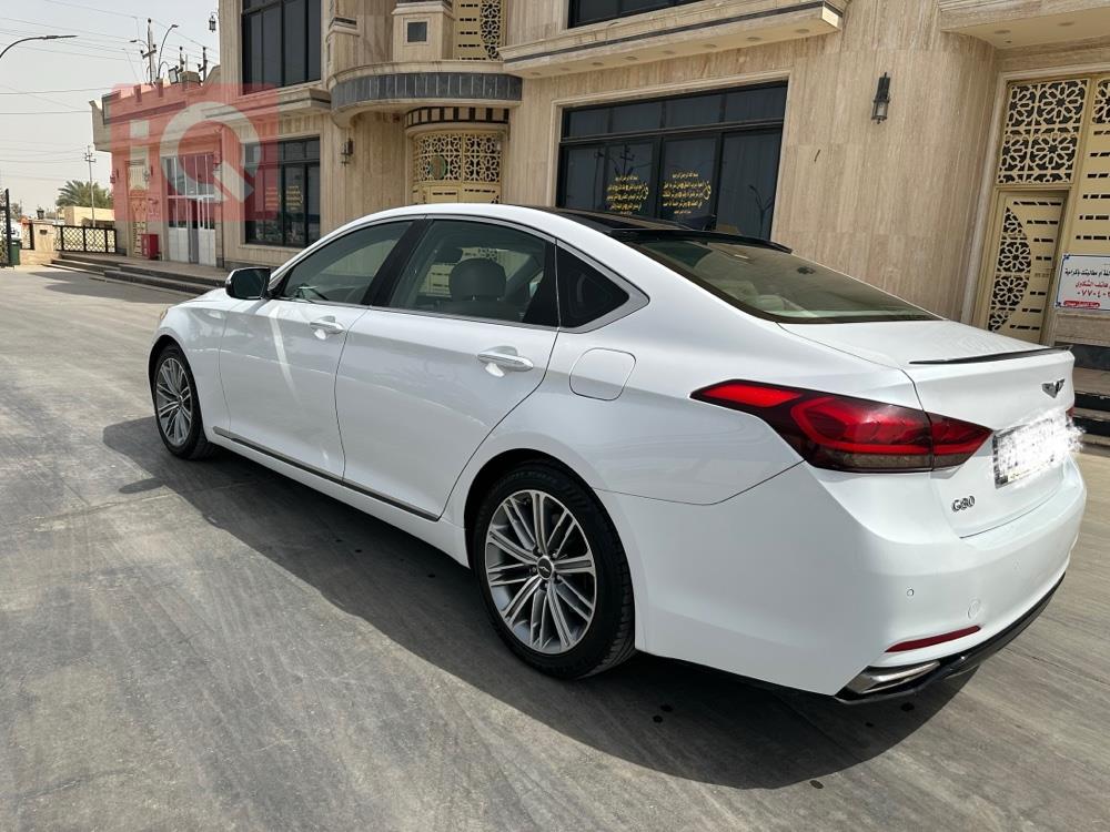 جنسس G80